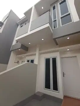 Rumah Kokoh 2 Lantai SHM Jakarta Utara