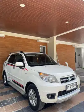 Terios TX 1.5 Manual 2013