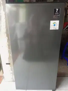KULKAS AQUA AQR-185 orisinil mesin
