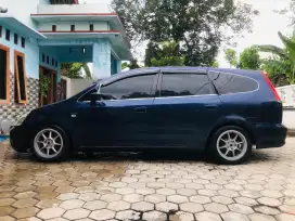 Honda stream 2003 AT
