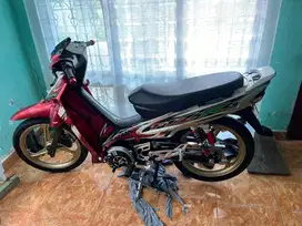 F1zr 2002 merah silver