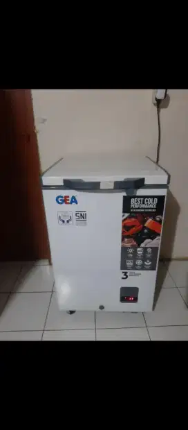 Freezer Gea 100 Liter Normal
