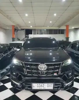 Toyota Fortuner 2.8 VRZ GR Sport Diesel Matic 2024
KM 19 rb an