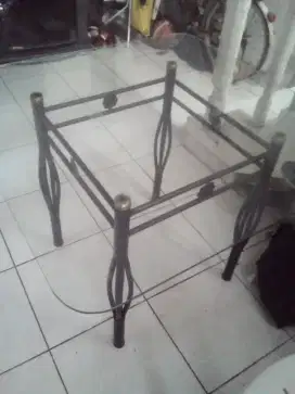 Meja kaca bening no minus