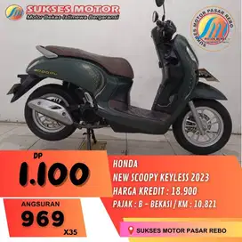 HONDA SCOOPY KEYLESS TAHUN 2023 SIAP PAKAI, LIKE NEW, MESIN HALUS