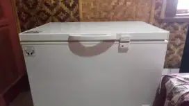 JUAL MODENA FREEZER BOX