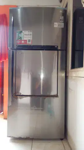 Dijual kulkas jumbo LG inverter 2 pintu