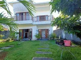 Rumah 4 Kamar Ocean View Halaman Luas di Jimbaran