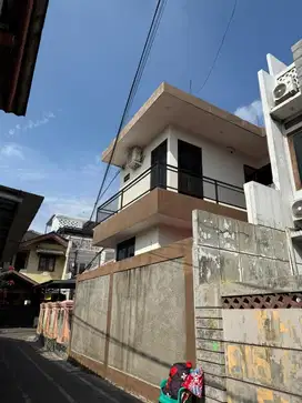 Rumah siap huni bonus kontrakan 2 pintu