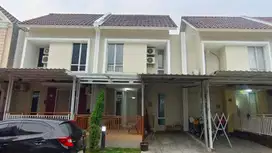 Dijual rumah 2 lantai full renovasi di Boston Village gading serpong