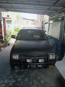 DIJUAL OPEL BLAZER 1997 NEGO