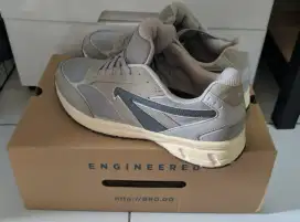 SEPATU BRODO SECOND LIKE NEW
