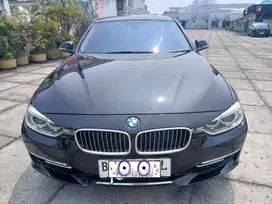 BMW 320i F30 320i 2013 Bensin
