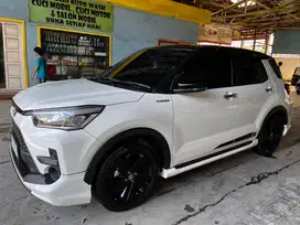 Toyota Raize GR Turbo Two Tone tahun 2023
