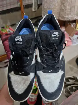For sale sneakers nike