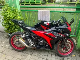 Honda CBR 150 R 2019