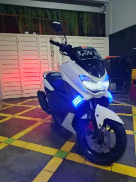 Nmax 2016 white