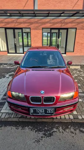 BMW E46 318i thn 2001