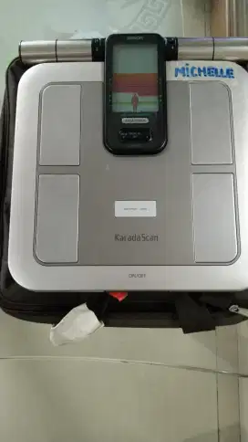 Timbangan pengukur lemak Tubuh