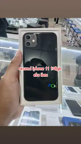 Iphone 11 128gb fullset ori eks garansi resmi