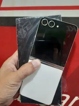 Samsung Zflip5 8/256 gb