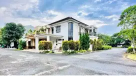 Di jual rumah mewah hook strategis di jatiwarna bekasi