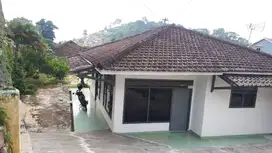 Rumah di Pusat Kota
