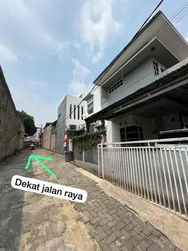 Rumah Dijual dan Siap Huni di Limo dengan lokasi strategis di Selatan