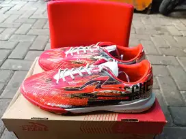 Sepatu futsal SPECS accelerator Garuda Attack 2022