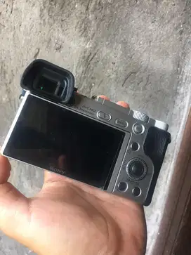 Sony miroles alpha 6000 lensa kit 16-50mm