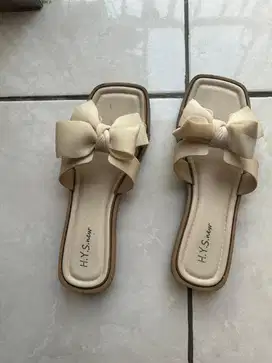 Di jual sandal selop wanita