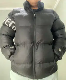 Jaket Jacket Switer Sweater Bulu Angsa Bulang Varsity Newera New Era