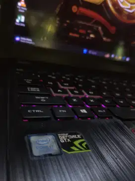 Laptop Asus ROG GL553VD Core i7-7700HQ (15'6inchFHD)Ram16Gb/Ssd128Gb