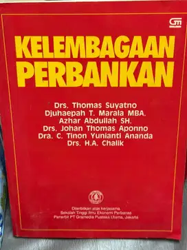 Buku kelembagaan perbankan Gramedia