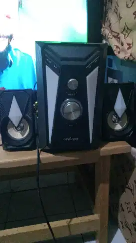 Speaker aktif blotooth