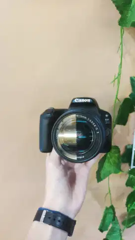 Camera Canon 200D Kit 18-55mm
