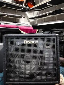 Ampli keyboard Roland KC550