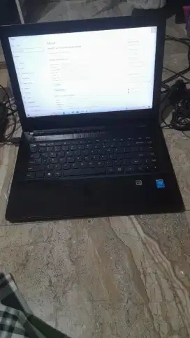 Lenovo G40-30 celeron ssd 128 ram 8gb