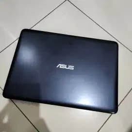 Laptop Asus E402Y