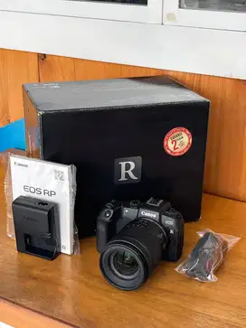 Canon EOS RP With 24-105mm IS STM