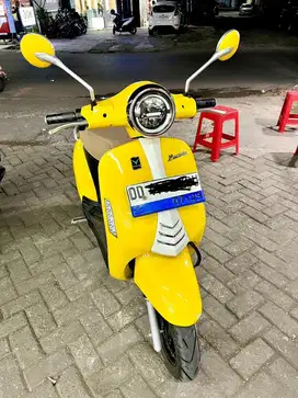 Volta mandala Like vespa (motor listrik)