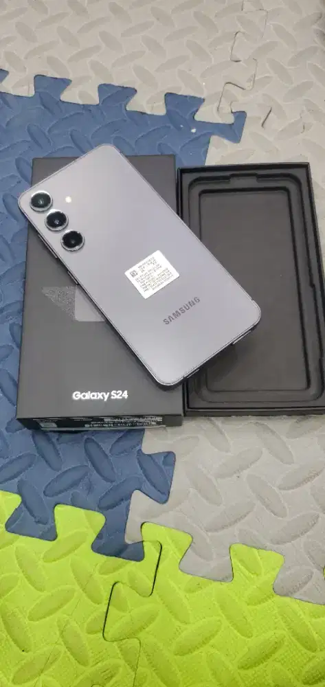 Samsung s24 5g 8/256 garansi november 2025