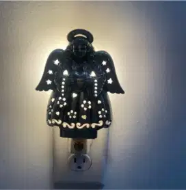 Lampu engel logam