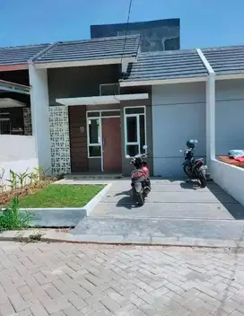 Rumah di Metland Cileungsi Hadap Fasum