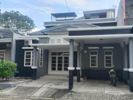 Disewakan rumah di perumahan cibubur country, cikeas.