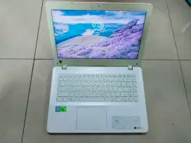 Dijual laptop Asus Intel i5 vga 2GB NVDIA 2GB Ram 8GB DDR4 SSD 256GB