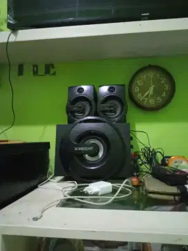 Speaker merk sonigear Titan. 5