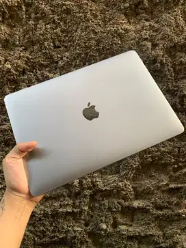 Macbook Pro 2017 Touchbar Retina 256gb
