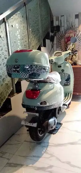 Vespa LX batik 125