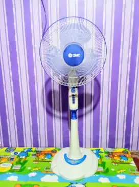 KIPAS ANGIN BERDIRI MERK GMC 16 INCI. MANTAP.